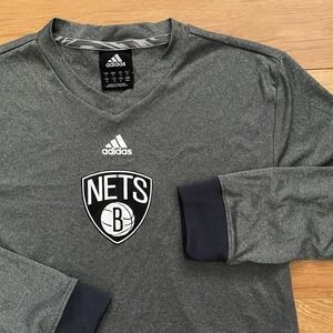 Adidas Brooklyn Nets Shirt Men's MediumGray Long Sleeve Quick Dry Gym V-Neck Tee